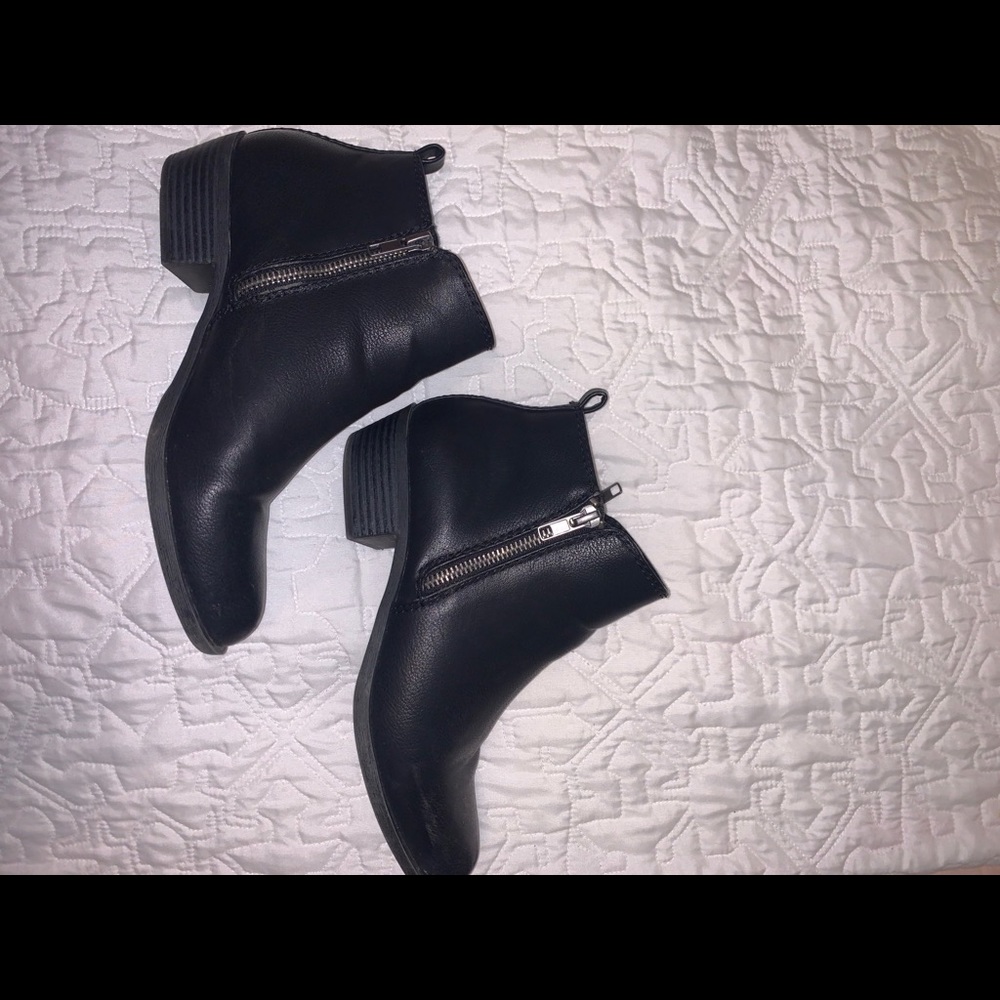 Madden girl black booties